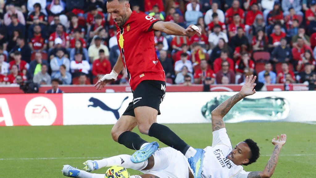 مايوركا المهدد بالهبوط يلحق هزيمة مفاجئة بريال مدريد في الدوري الإسباني