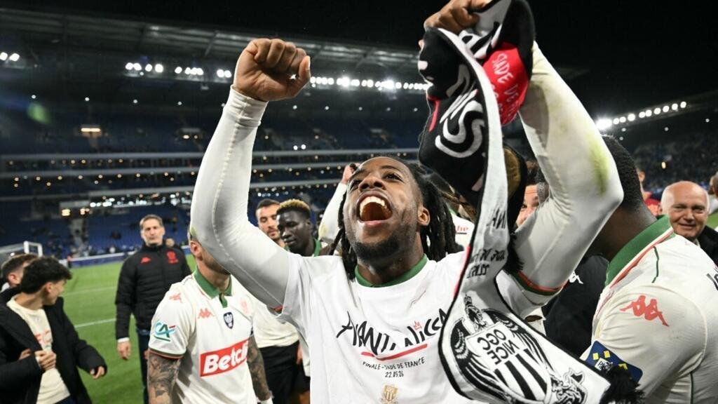 نيس يطيح بستراسبورغ ويضرب موعدا مع لنس في نهائي كأس فرنسا